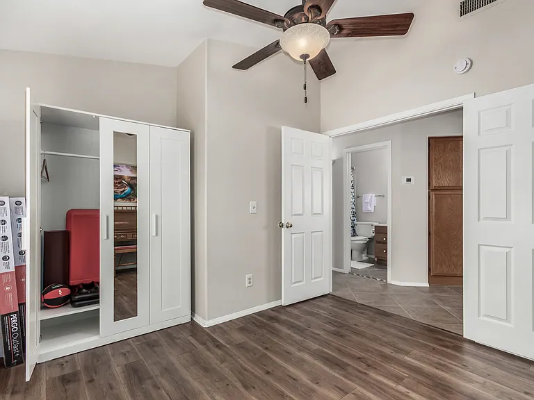 7724 W Topeka Dr — Photo 24