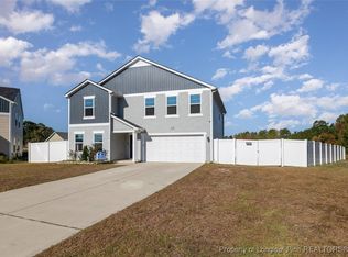 359 Hallow Oak St, Spring Lake, NC 28390