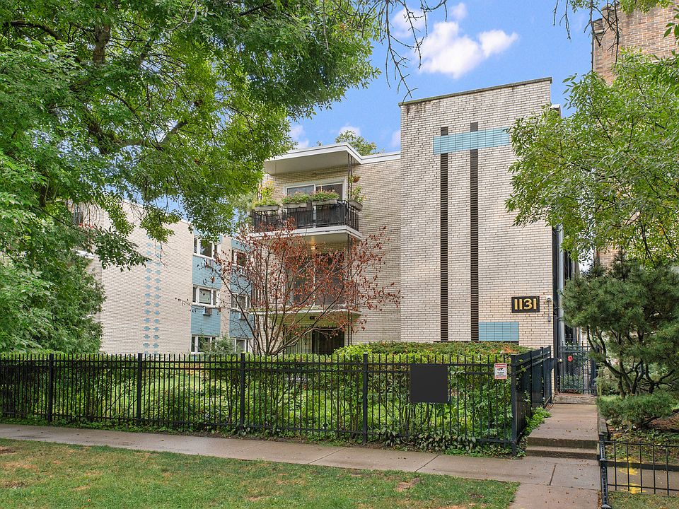 1st image of 1131 W Lunt Ave APT 206