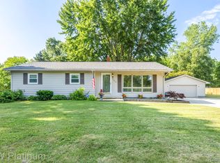 4415 Krafft Rd, Fort Gratiot, MI 48059