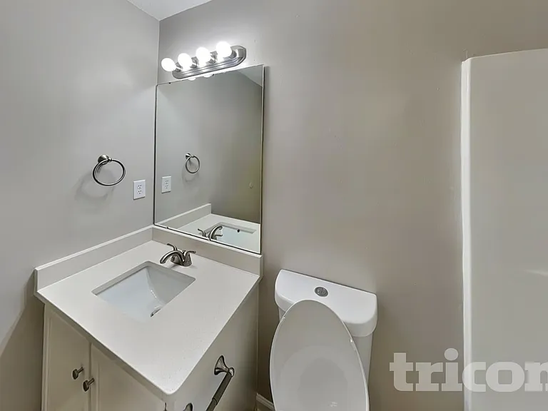 2104 David Earl Dr — Photo 15
