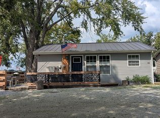 38 Ems B18 Ln, Pierceton, IN 46562