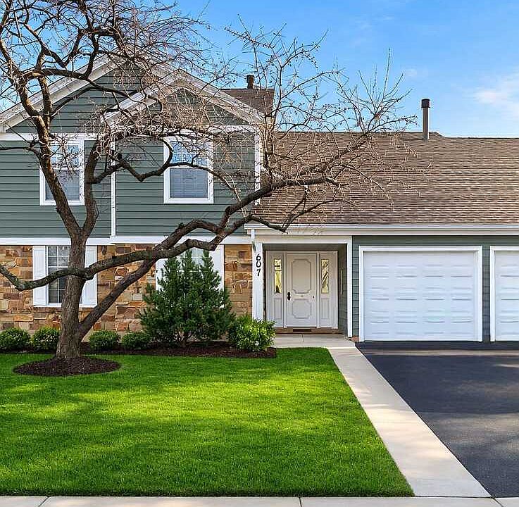 1st image of 607 Berkley Ct Unit Z2