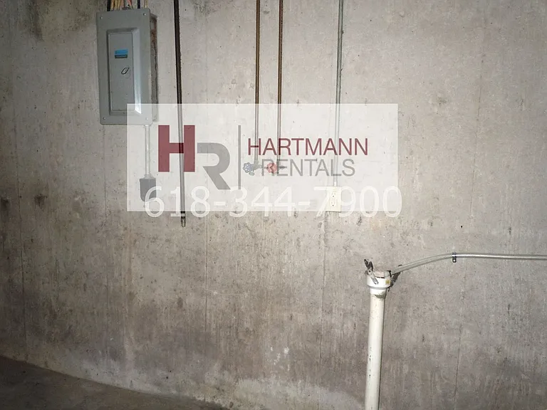 1106 Arrowhead Dr — Photo 13
