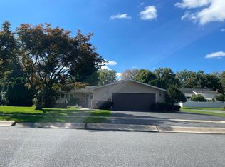 447 Warwick Dr, Reading, PA 19610