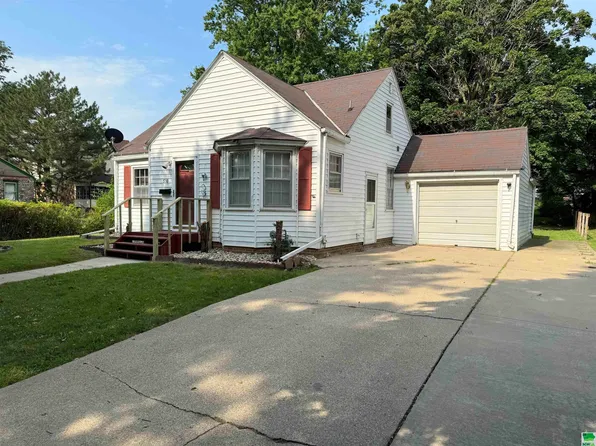 510 Western Ave, Storm Lake, IA 50588