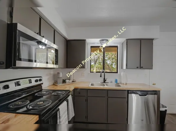 Decked Out! Fully Furnished, Just Renovated 2 Bedroom Beauty in the NE, 12324 Candelaria Rd NE APT 4, Albuquerque, NM 87112