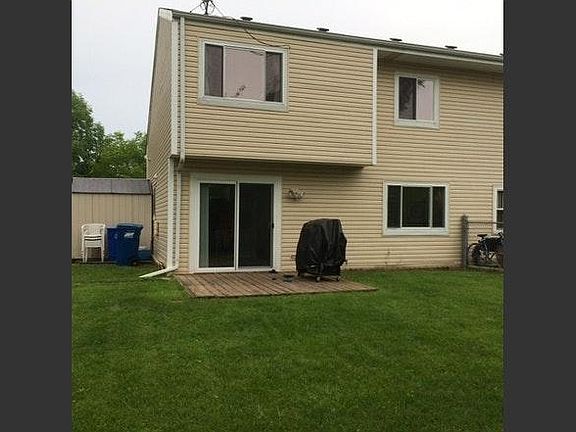 3rd image of 4653 Whitney Dr