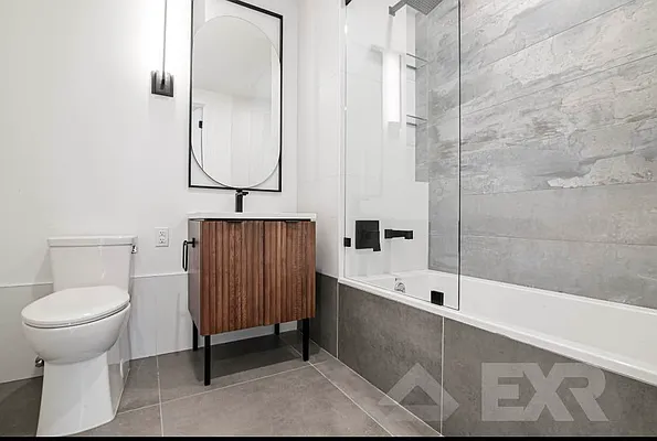 Rented by EXR | media 16