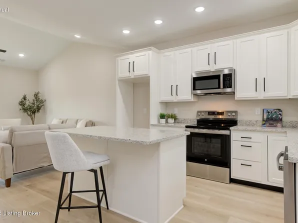 10919 Brookley Dr, Louisville, KY 40229