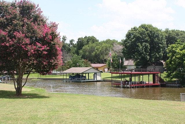 2nd image of 106 Snyder Ranch Rd