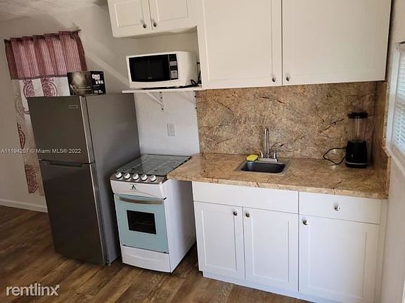 3rd image of 4215 NW 170th St