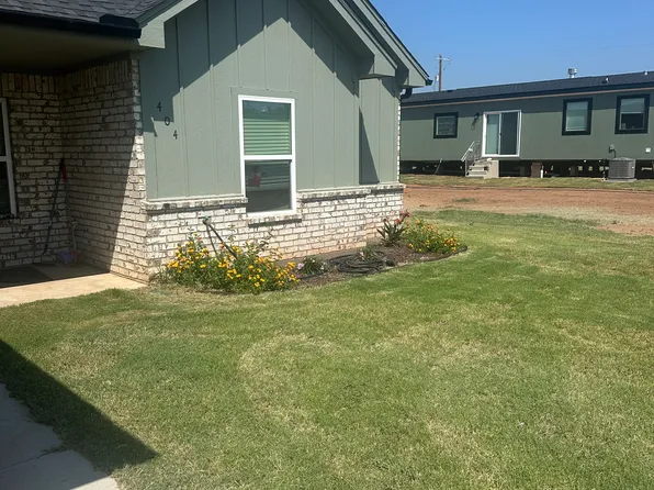 404 S Cherry St, Holliday, TX 76366