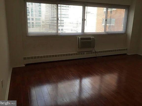 4th image of 2101-17-17 Chestnut St #623