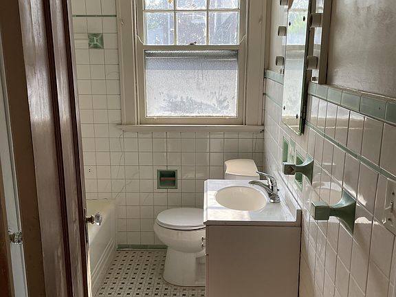 5th image of 1830 Andina Ave #1
