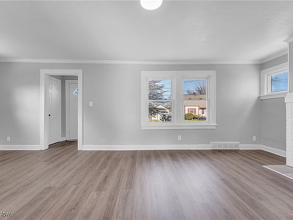 5th image of 19110 Chickasaw Ave