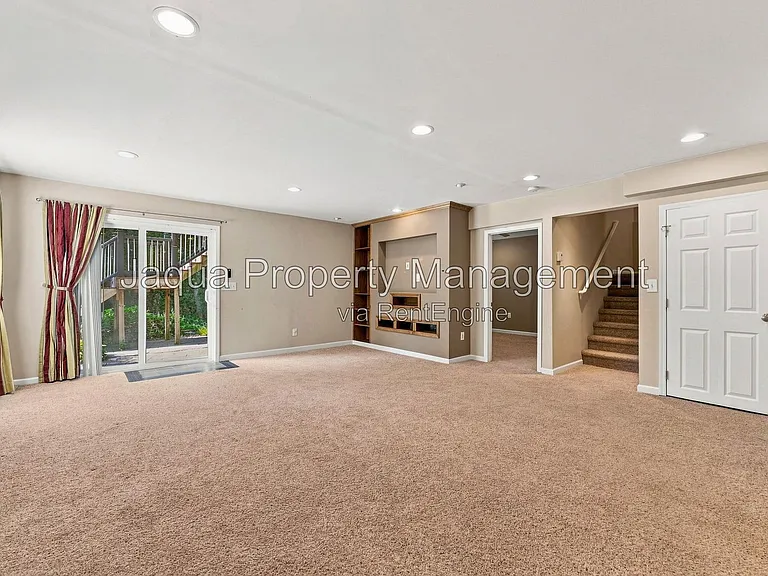 4663 Andover Woods Ct — Photo 8