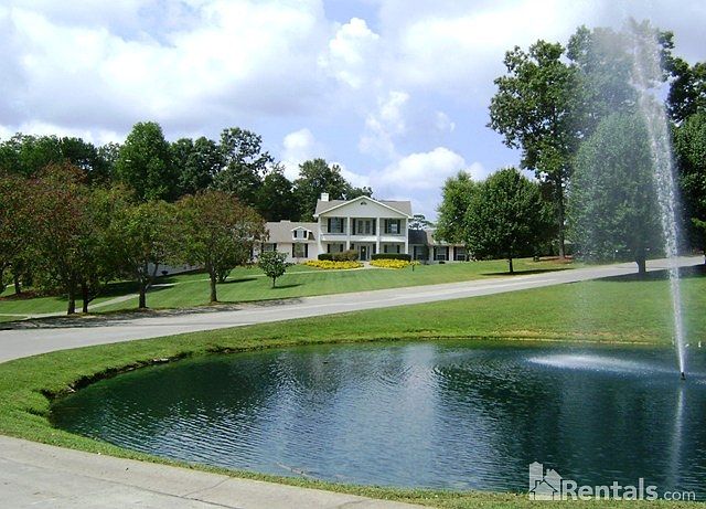 2nd image of 2505 Miss Ellie Dr