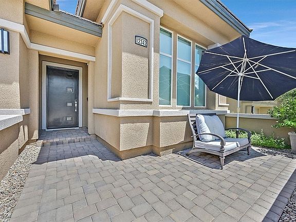 2nd image of 12342 Tudor Arch Dr