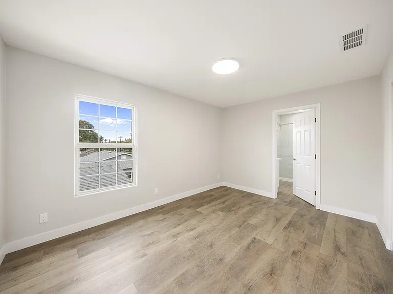 350 E Juanita Ave — Photo 27