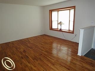 5th image of 9854 Wheeler St