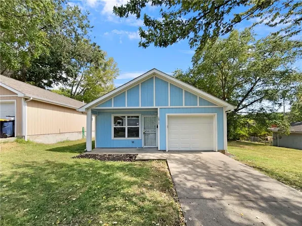 2817 Kensington Ave, Kansas City, MO 64128