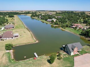 617 Spring Valley Ln, Enid, OK 73701