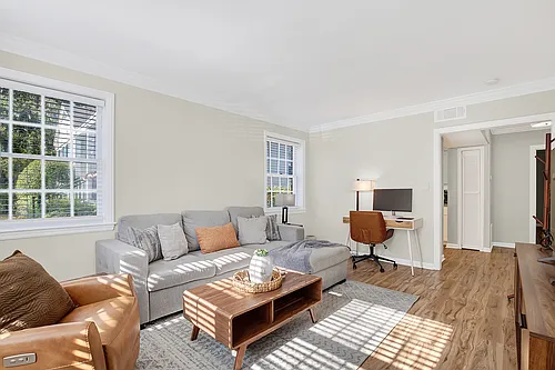 6 W 51st St #1 Photo 1