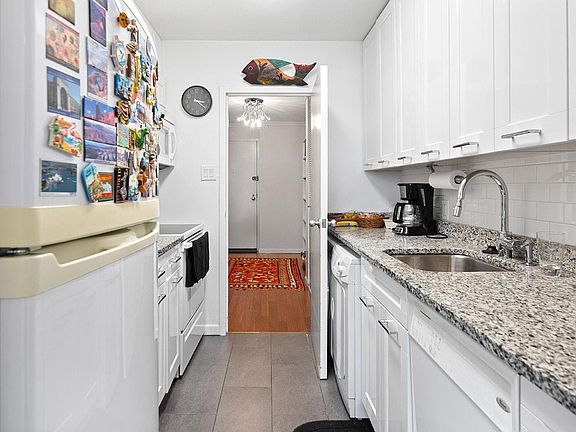 5th image of 1901 John F Kennedy Blvd APT 2426