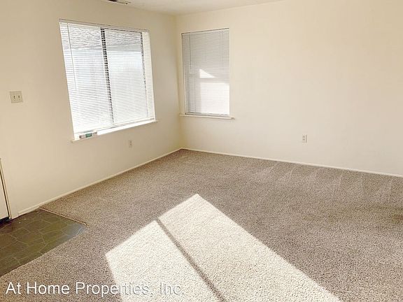 3rd image of 528 NW Kings Blvd #9669476