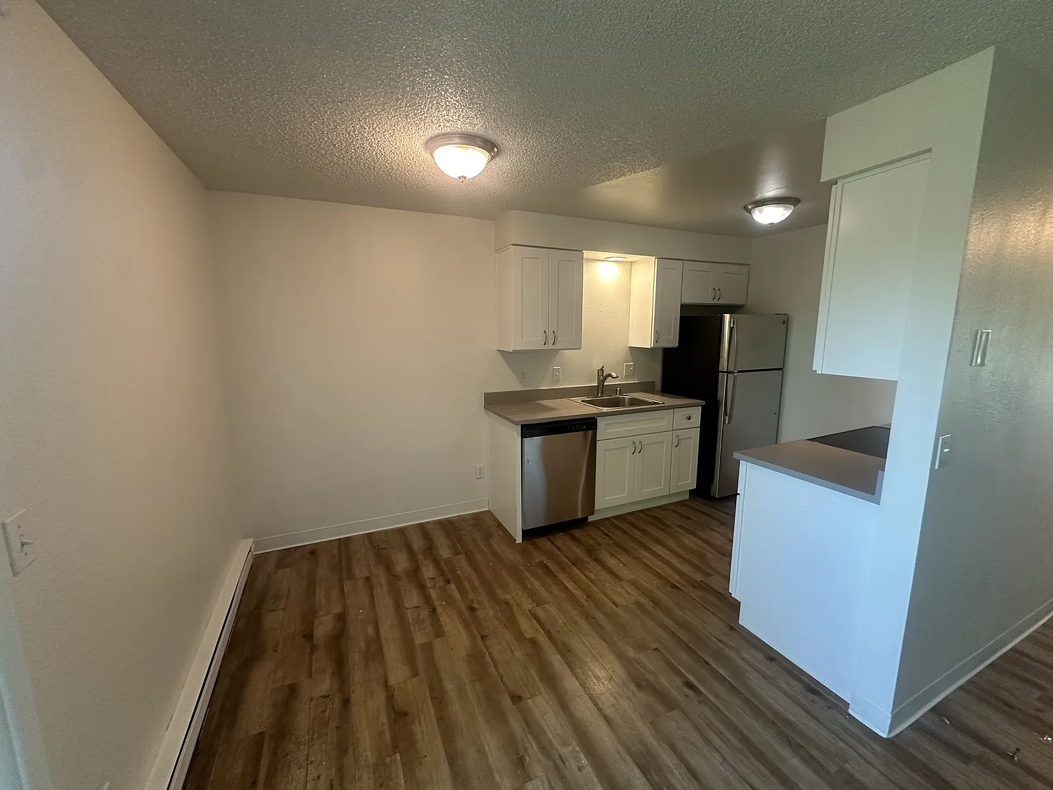 Chandler Apartments - 3 — Photo 3
