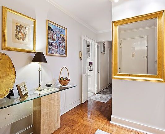 4th image of 166 E 61st St APT 4E