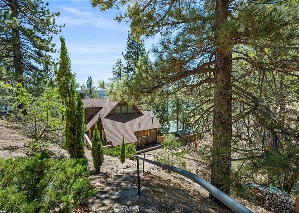 1st image of 363 Pine Hill Dr