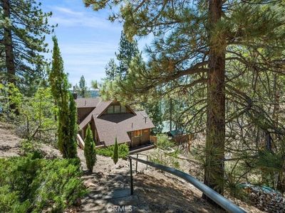363 Pine Hill Dr, Fawnskin, CA, 92333
