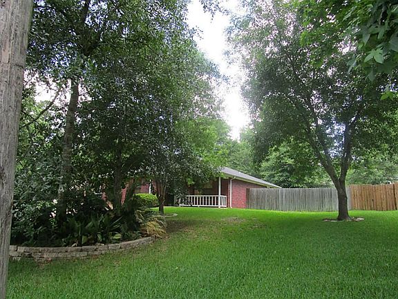3rd image of 3333 Thornwood Way
