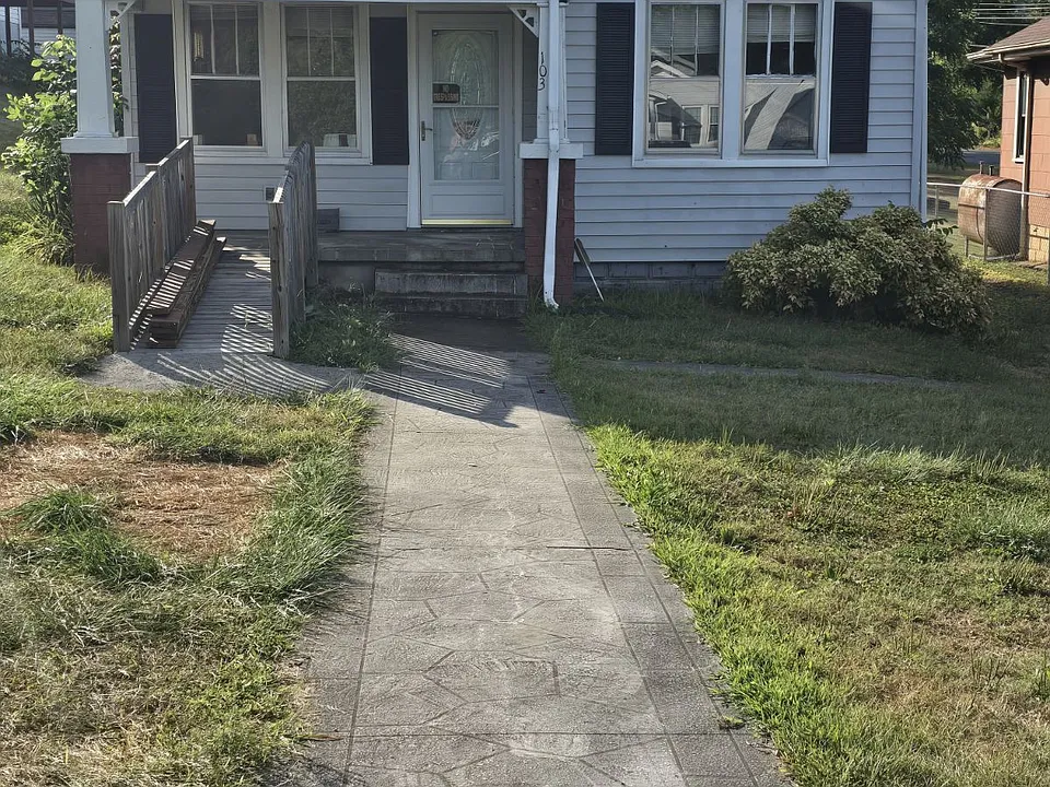 103 Randolph St