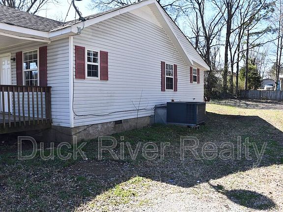 2nd image of 504 Mooresville Pike