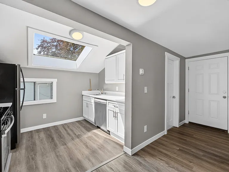 710 S L St #3 — Photo 5