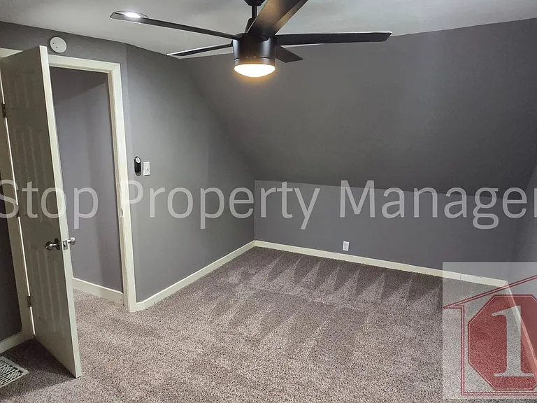 501 Kensington Ave — Photo 13