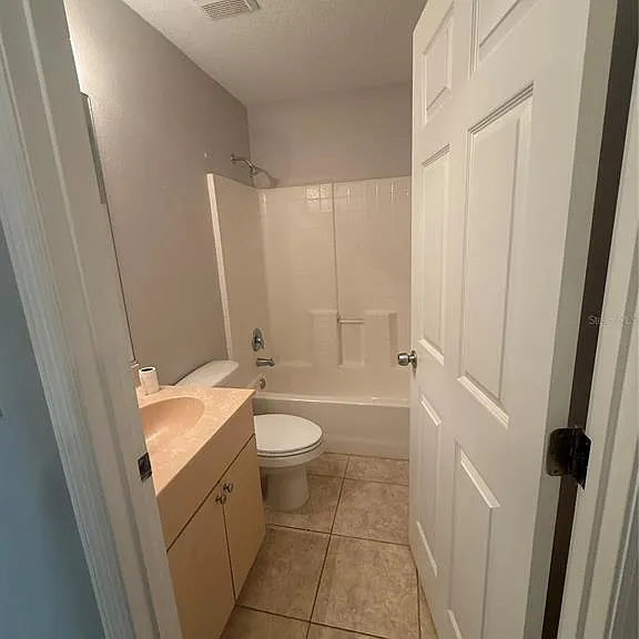 49 Providence Ln #B — Photo 17