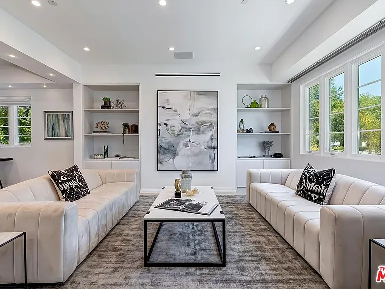9767 Monte Mar Dr — Photo 4