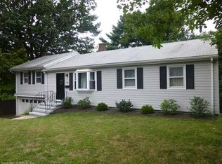648 Pine Rock Ave, Hamden, CT 06514