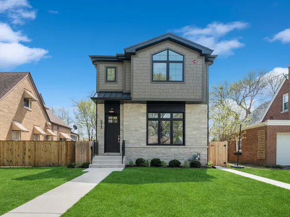 5313 Crain St, Skokie, IL 60077