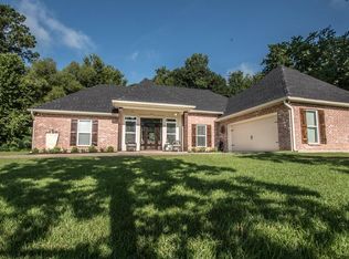 818 Brooks Ln, Pineville, LA 71360