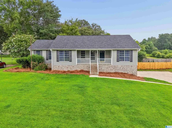 5215 Tyler Oaks Dr, Mount Olive, AL 35117