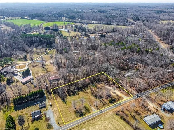 5118 & 5122 Bedrock Rd, Julian, NC 27283