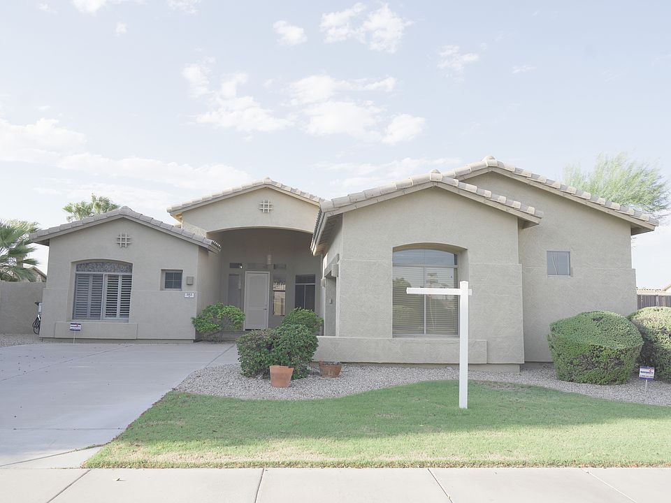 1st image of 383 W Jade Ct