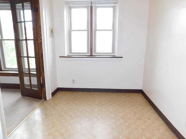 1127 Central Ave #15 — Photo 6