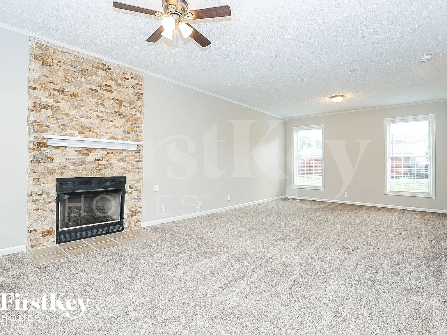 3 bed, 2.5 bath, 2028 sqft, $2,350 — Photo 3