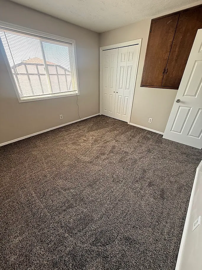 3 bed, 1.5 bath, 1550 sqft, $1,600 — Photo 4